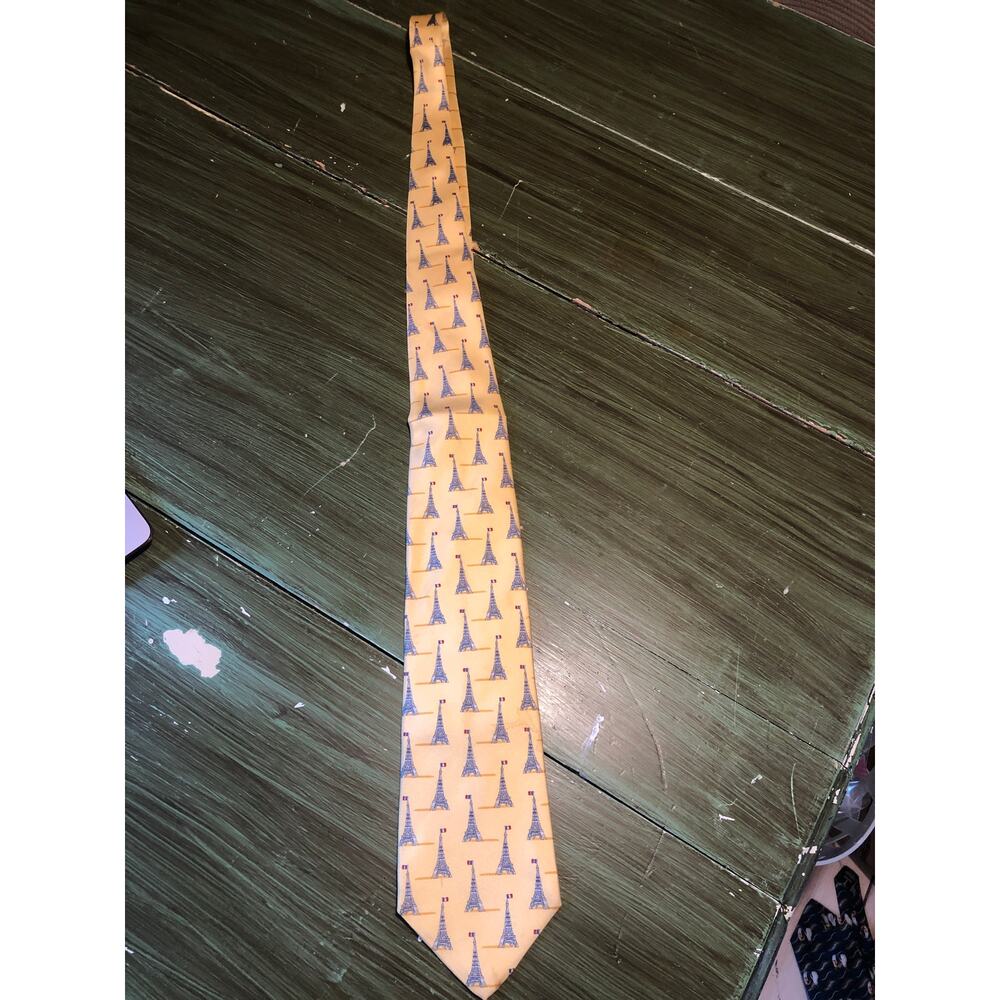 Beaufort Tie Rack EUC Yellow Silk Eiffel Tower Necktie